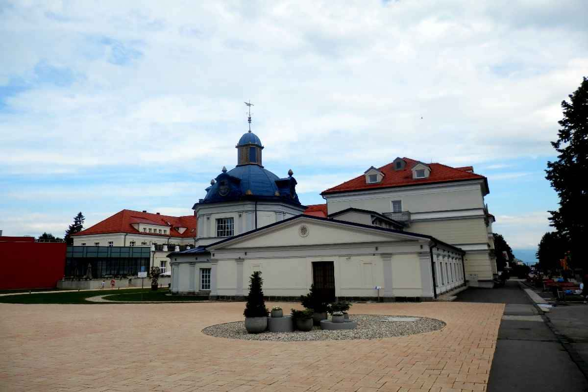 Penová striekaná izolácia - Turčianske Teplice. 100% kvalita - dobrá cena